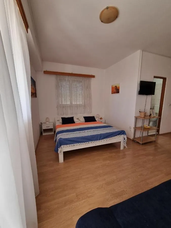 Apartments Vanja Skara Biograd Biograd Na Moru